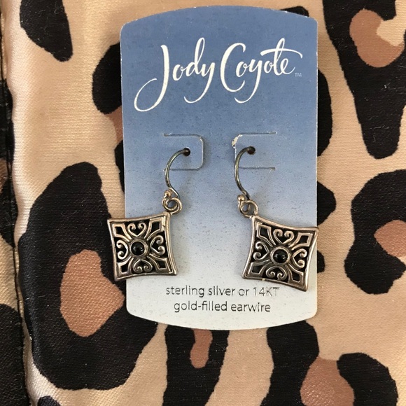 Beautiful Earrings! - Picture 2 of 3